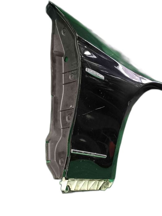Guarda-lamas Direito MERCEDES-BENZ E-CLASS Coupé A2078800414 (OEM) | A2078810201 (OEM) | A2078890225 (OEM)