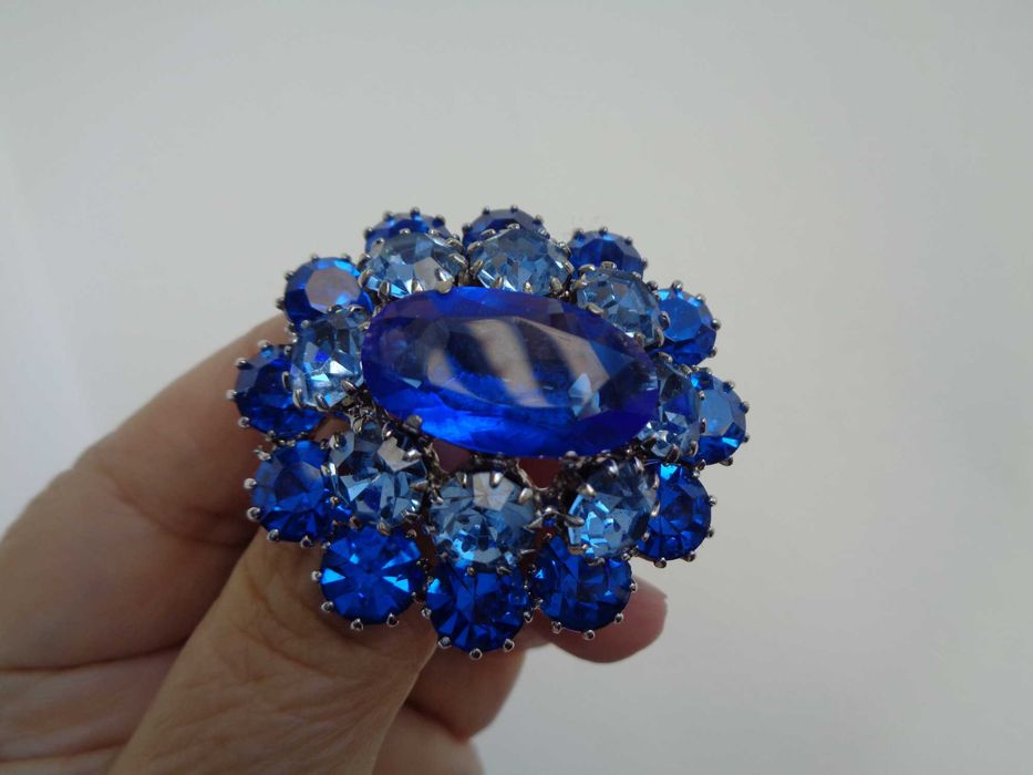 святк брошка 4,5*4*2см вінтаж стан нов