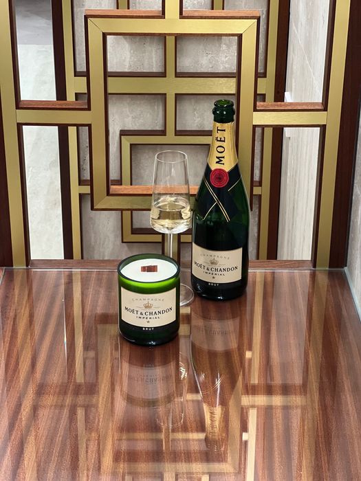 Velas feitas de garrafas de champanhe