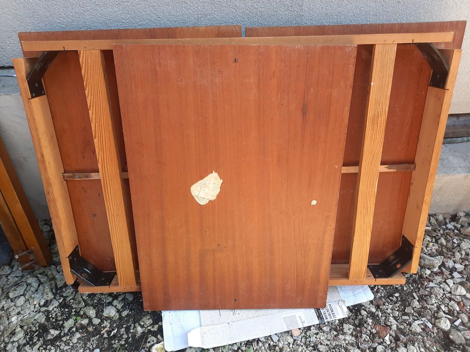 Stolik obiadowy pokojowy rozkładany PRL antyk zabytek machoń unikat