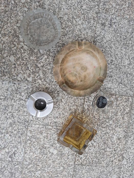 Conjunto de cinzeiros