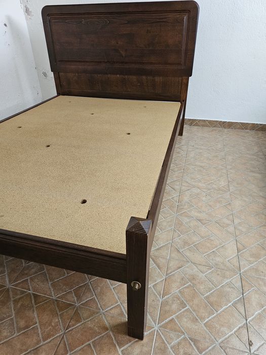 Cama de casal madeira