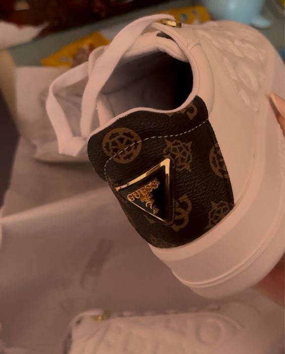 Кросівки guess, оригінал