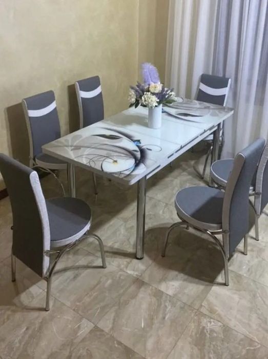 Скляний обідній розкладний кухонний стіл та стільці Кухонный стол