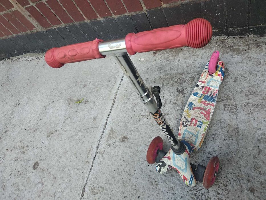 Дитячий триколісний самокат від 2 років