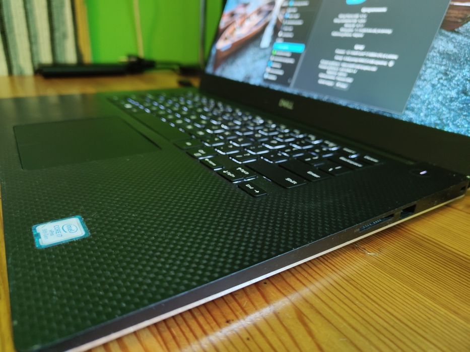 Dell precision 5540.i7 9850H.NVIDIA T1000.