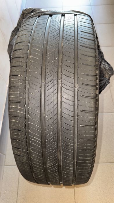 Резина шина колесо зимнє зима Roadstone Winguard Ice 225/60 r17