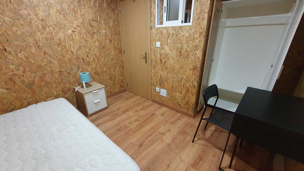Quarto não fumadores com tudo incluído a 10 minutos de Lisboa e MARL
