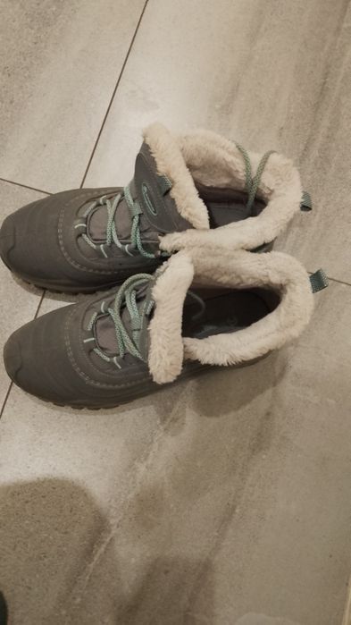 Buty zimowe damskie  ocieplane roz 39  nowe