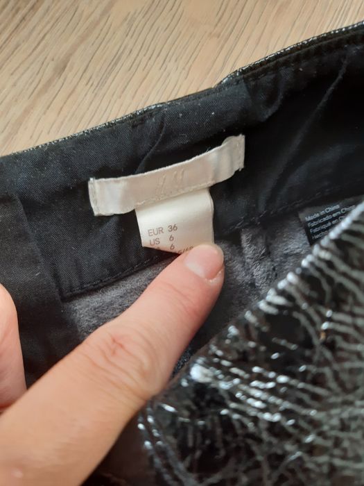 Ramoneska lakierowana z eko skóry komplet ze spódnicą 36