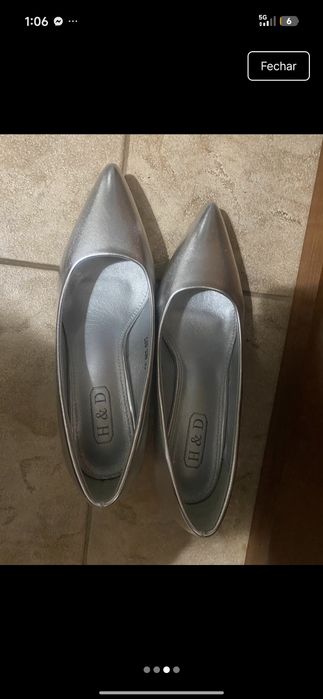 Sapatos prateados