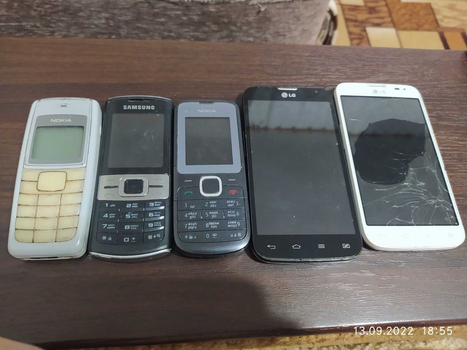 Телефоны на запчасти