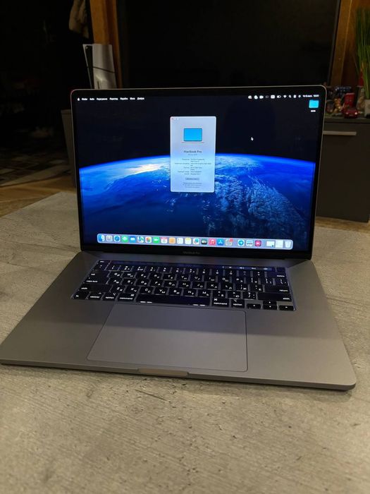 Срочно! MacBook Pro 16 2020 (2021) core i9, 32 RAM, 512 GB, VRAM 4 GB.