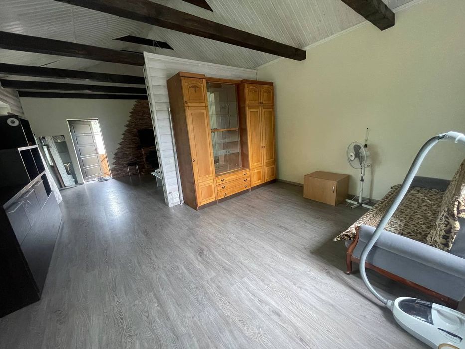 Оренда половини будинку  П П Борщагівка . Ціна с комунальними