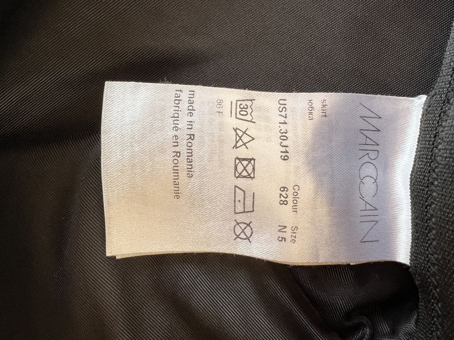 Komplet damski MARCCAIN,T-shirt 38+spódnica50