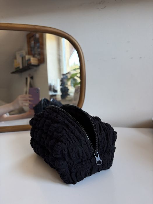 handmade kosmetyczja pudelkowa czarna pikowana