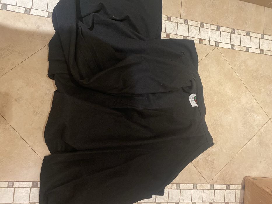 Traje académico feminino completo