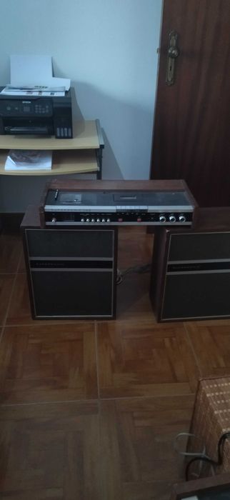 Conjunto de som antigo