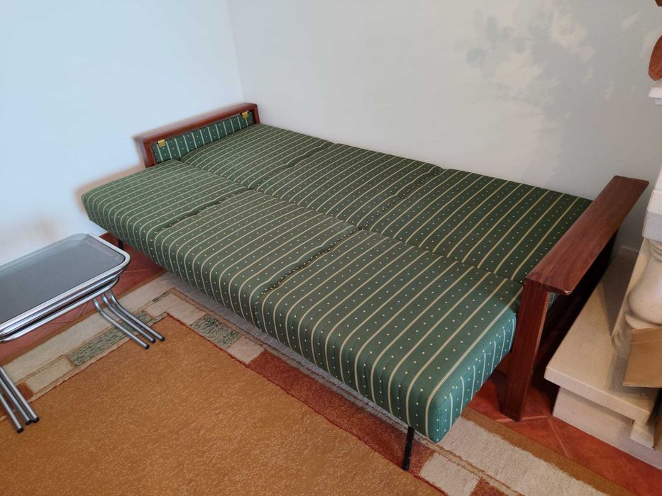 Conjunto de sofás (Cama e 2 individuais)