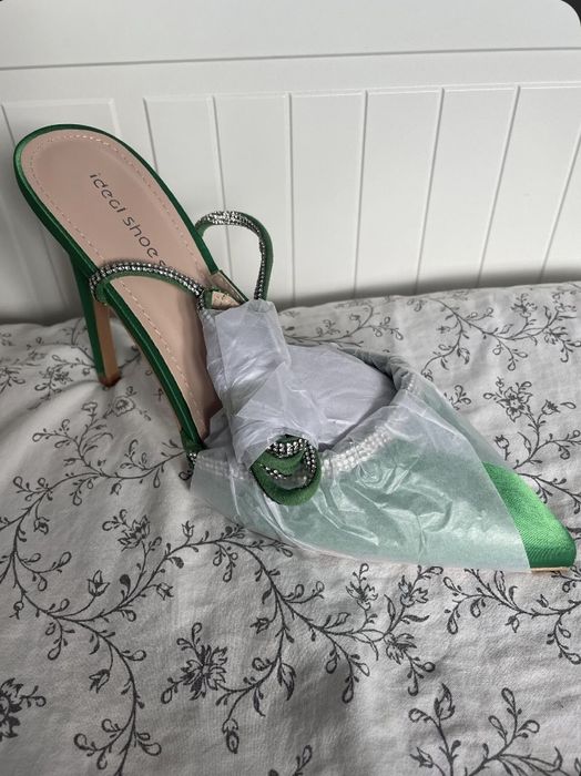 Buty damskie – szpilki zielone