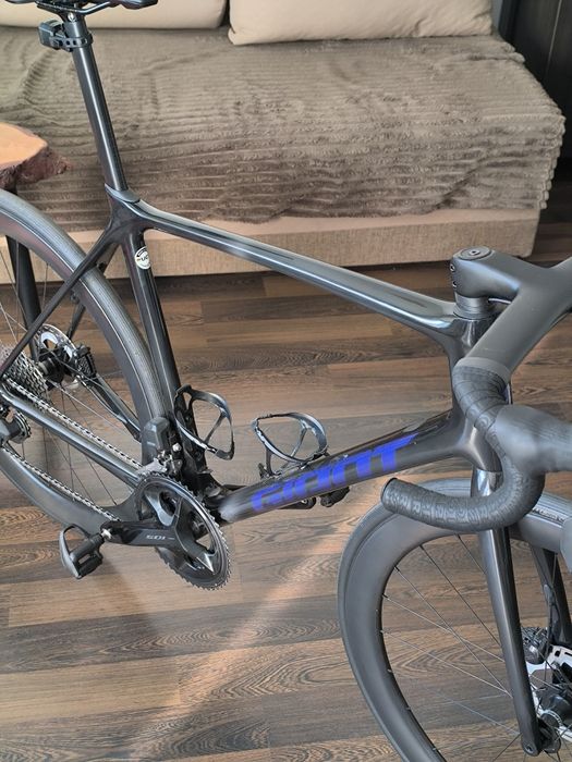 Rozmiar L Di2 karbon rama  Giant tcr advance1  Shimano 105   i koła karbon giant slr 2