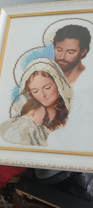 Новая картина Святое семейство вышита  чётким бисером цена 500гр