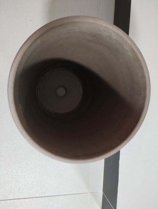 Donice terakotowe bazalt