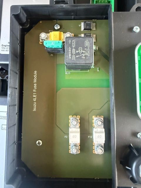 Isuzu Engine Control Module (ECM/ECU)4LE1 T3 module sterownik silnika