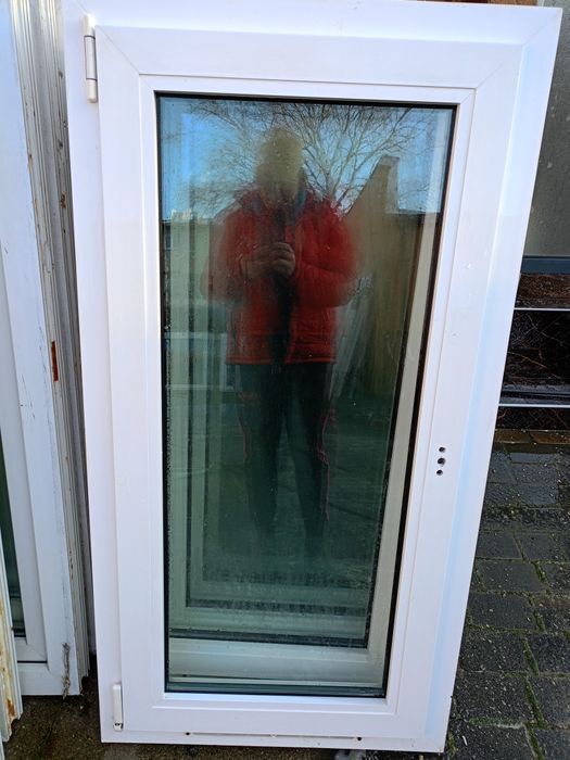 Okno pcv używane 67 szer x 137