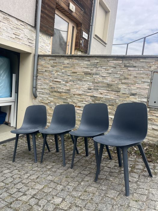 Zestaw 4 krzeseł do stołu