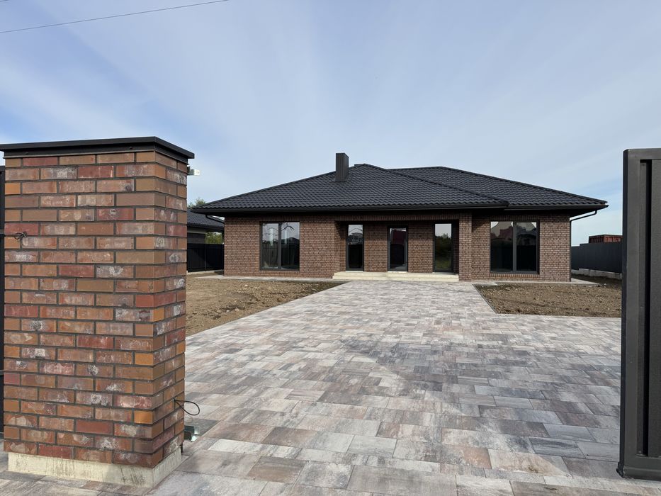 Елітний Будинок з клінкерної цегли  Луцьк- с.Тарасове