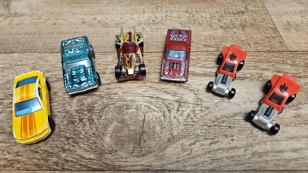 Mattel Hot Wheels, Машинка
Плас