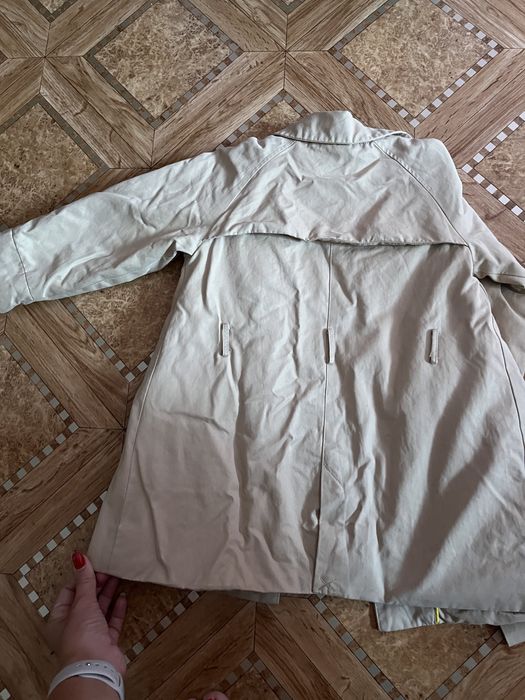 Тренч зара пуховик zara дощовик зара