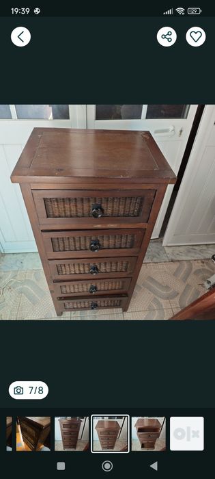 2 camiseiros de madeira com 5 gavetas oferta da mesa de cabeceira