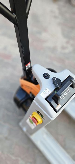 Paleciak Wózek unoszący Still ECH 12C