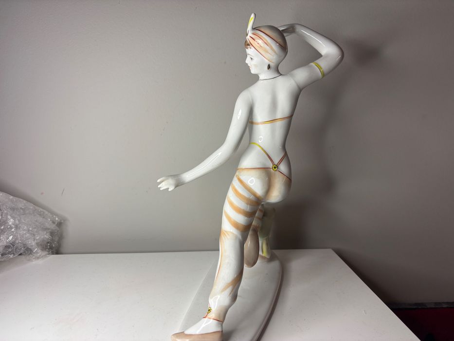 figurka kobieta w stylu art deco retro prl