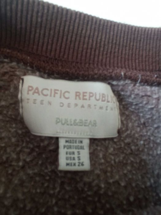 Pull & Bear Pacyfic Republic bluza damska przez głowę r S