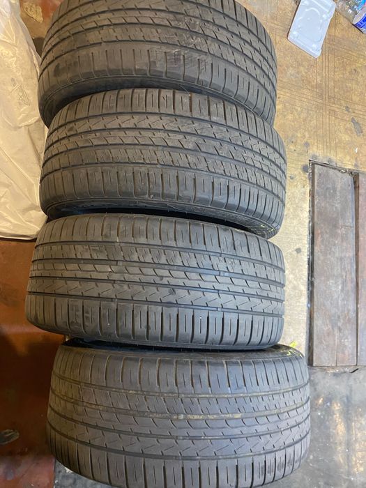 Продам резину  255/40/R19
