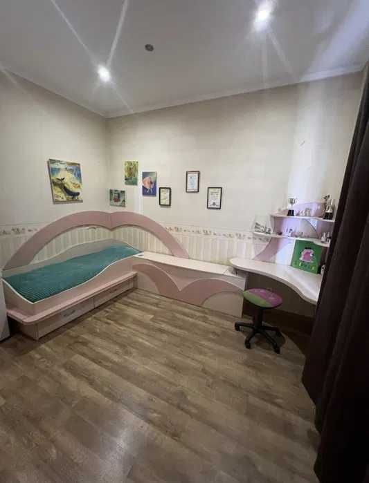 (13) Продам 2-поверховий будинок в смт.Таїрове