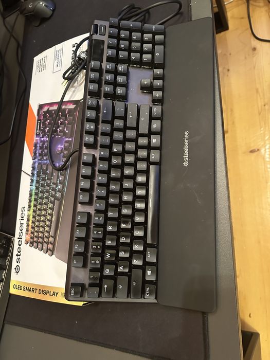 Klawiatura Steelseries apex 5