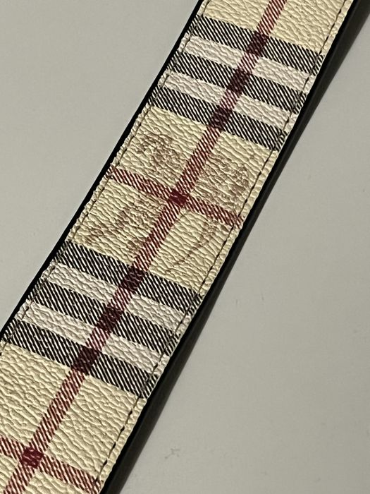 Pasek w stylu Burberry