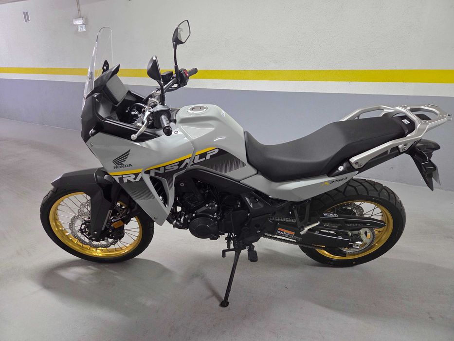 Honda Transalp750, 2026, 460km, igual a nova e garantia Honda até 04/2029