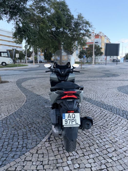 Honda Forza 125 - Excelente estado