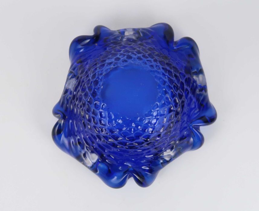 Covilhete antiga em vidro azul cobalto