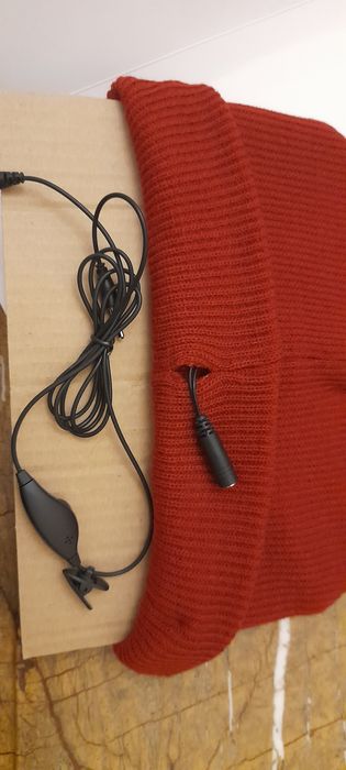 Комплект з сенсорними навушниками та сенсорними рукавичками