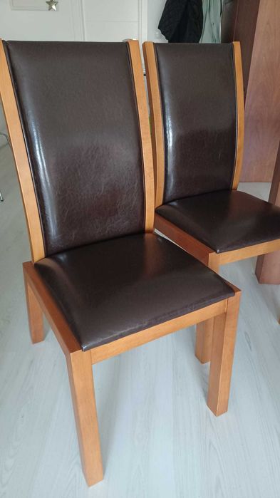 Mesa de sala extensível com 6 cadeiras