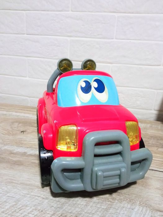 Машинка на пульте