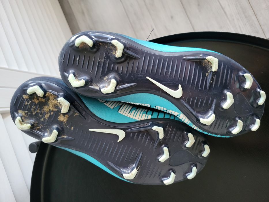 Buty piłkarskie Nike merkury rozmiar 35.5