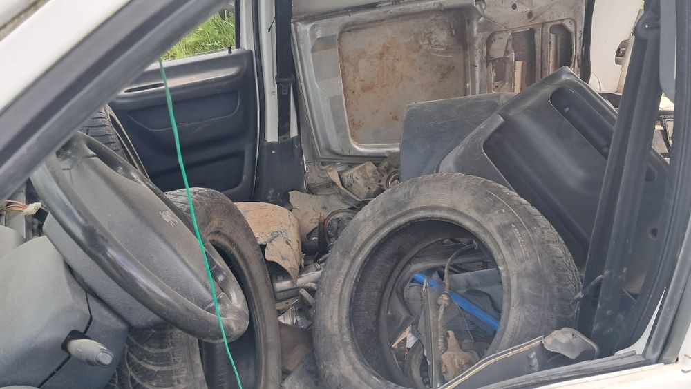 Пежо Експерт 2005 рік.Після дтп.2.0 дизель