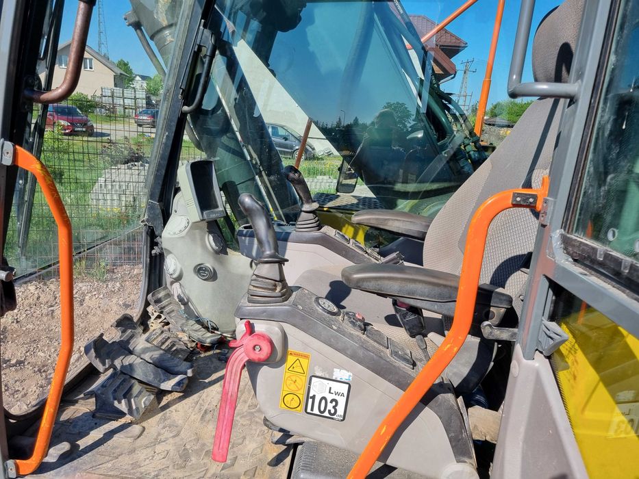 Koparka Volvo EC 210 C gąsienica 8000mtg